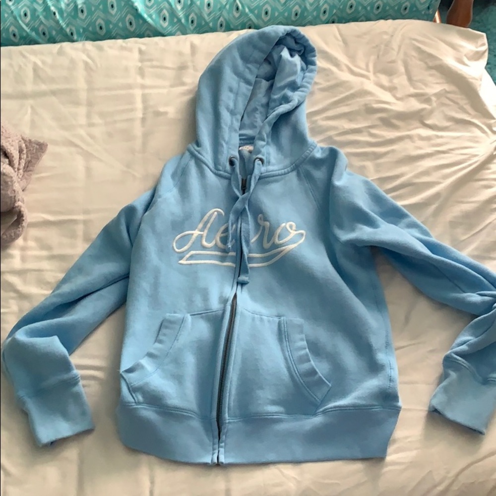 sweat shirt